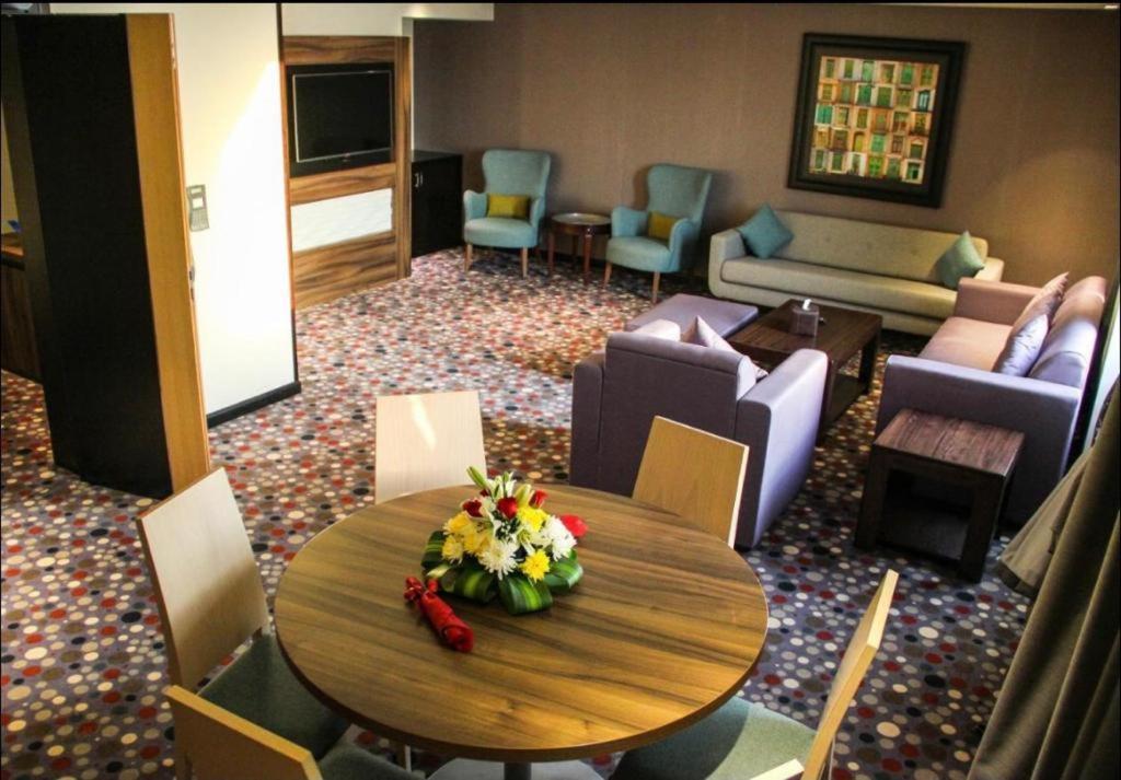 Hotel Golden Tulip Al Khobar Exterior foto